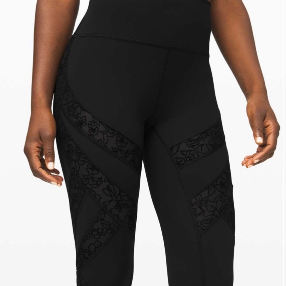 Lululemon Wunder Under High-Rise Tight* Flocked 28"
Black - Picture 2 of 16